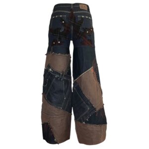 Booty design patched brown baggy jeans (M)